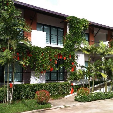 Wassana Sitdharma Guesthouse Trang Kültér fotó