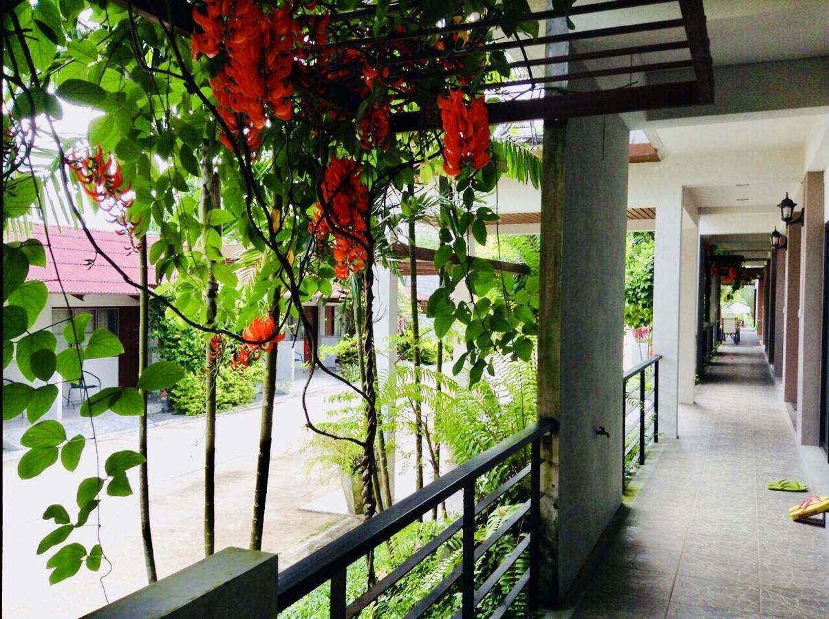 Wassana Sitdharma Guesthouse Trang Kültér fotó