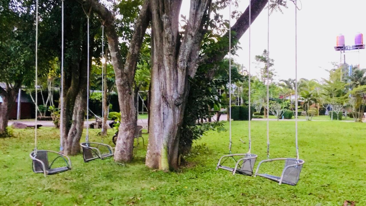 Wassana Sitdharma Guesthouse Trang Kültér fotó