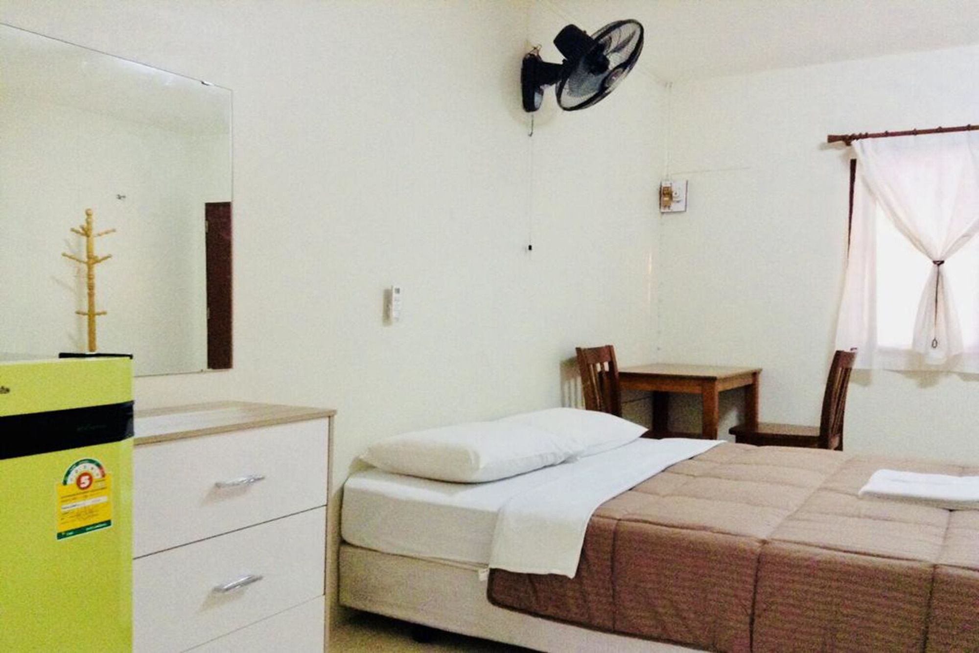 Wassana Sitdharma Guesthouse Trang Kültér fotó