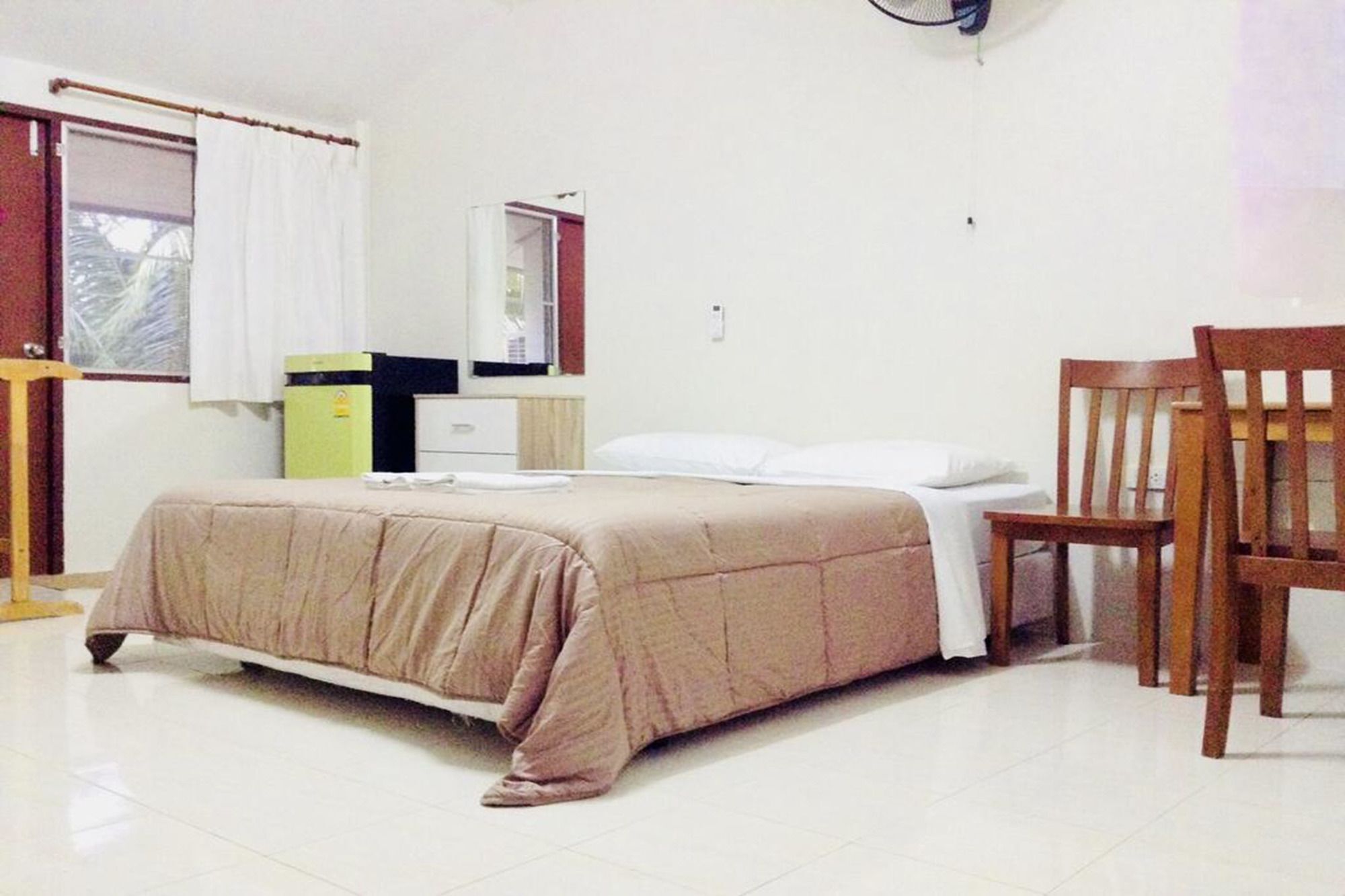 Wassana Sitdharma Guesthouse Trang Kültér fotó